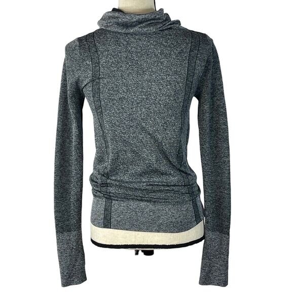 Under Armour X-Small Threadborne Fitted Top Heat Gear Cowl Neck Gray Womens - Picture 4 of 8